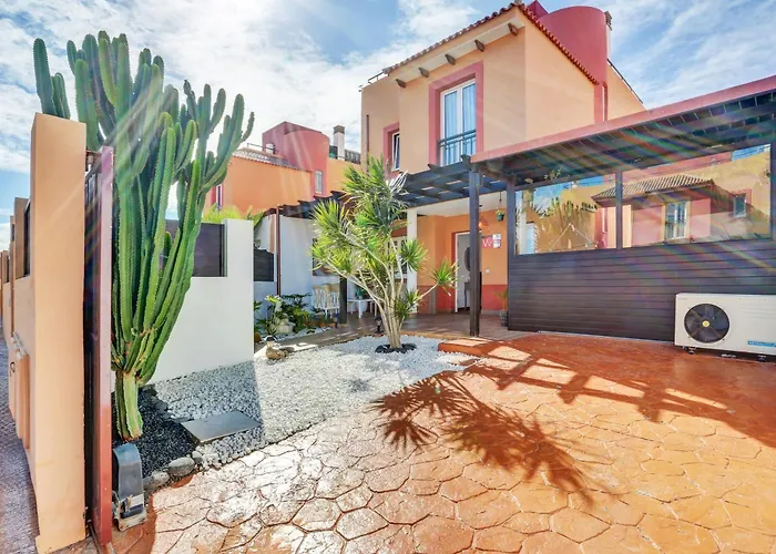 Valeria * Κοραλέχο